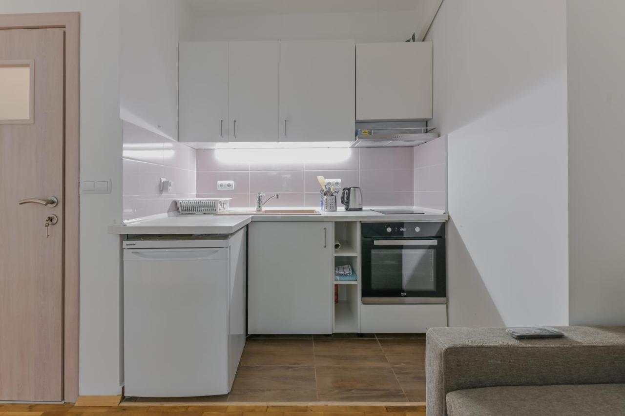 Bright Apartment In The Heart Of The City By Flat Mаnager 소피아 외부 사진